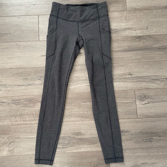 Lululemon speed tights w/pockets - Sz 6 - Picture 1 of 2
